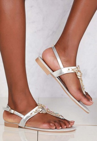 FLAT DIAMANTE TOE POST SANDAL IN SILVER