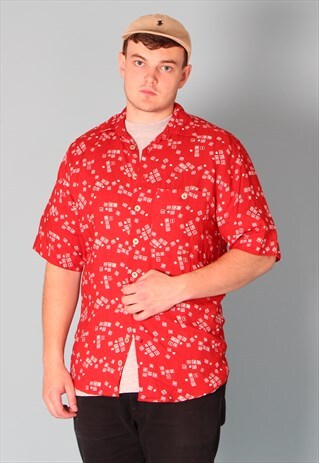RED HAWAIIAN STYLE SHORT SLEEVED SHIRT