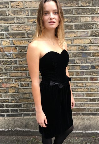 1980'S STRAPLESS VELVET DRESS