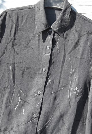 VINTAGE GREY FLORAL CHIC OVERSIZED BUTTON DOWN SHIRT.