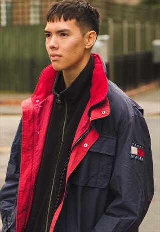 VINTAGE TOMMY HILFIGER SAILING JACKET IN NAVY AND RED