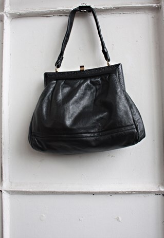VINTAGE 80' ELEGNAT CLASSIC BLACK HAND BAG