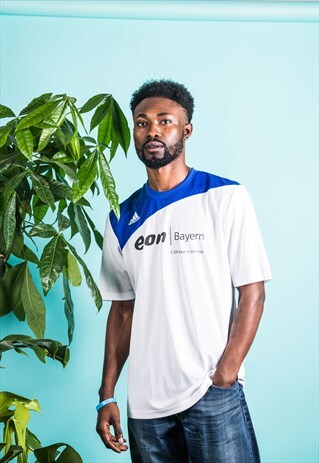 ADIDAS VINTAGE 1990S WHITE AND BLUE FOOTBALL SHIRT