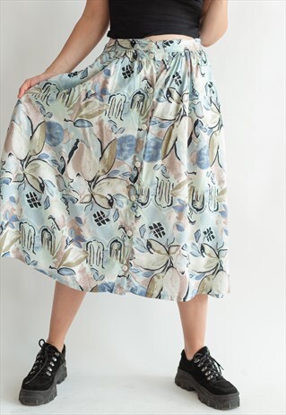 VINTAGE 80S FLORAL SKIRT WITH POCKETS AND BUTTON UP FRONT