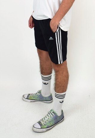 MEN'S VINTAGE 90'S ADIDAS BLACK & WHITE SHORTS