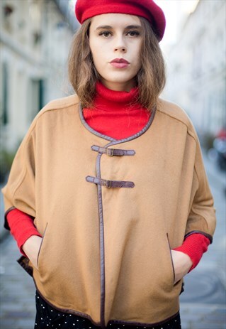 WOOL BEIGE COSY CAPE