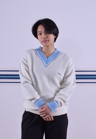 VINTAGE ELLESSE V NECK JUMPER