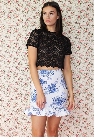 WHITE AND BLUE FLORAL SKIRT