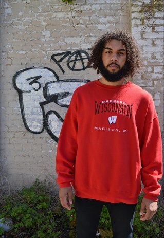 LEE RED SWEATER