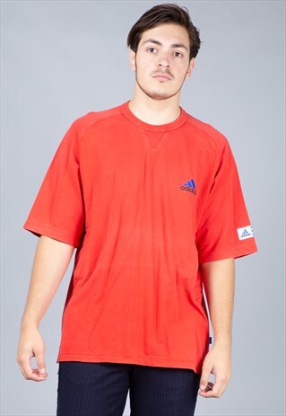 RED ADIDAS WITH EMBROIDERED LOGO