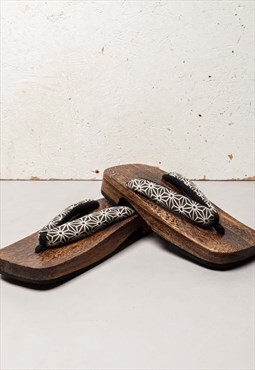 Traditional Japanese Wooden Clog Sandals