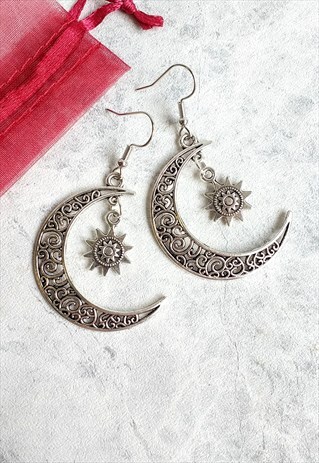 STATEMENT MOON SUN BURST CELESTIAL EARRINGS