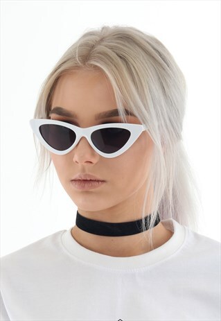 CAT EYE SUNGLASSES IN WHITE
