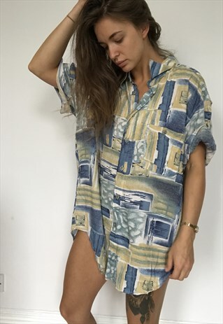 PATTERNED OVERSIZED RETRO VINTAGE UNISEX FESTIVAL SHIRT.