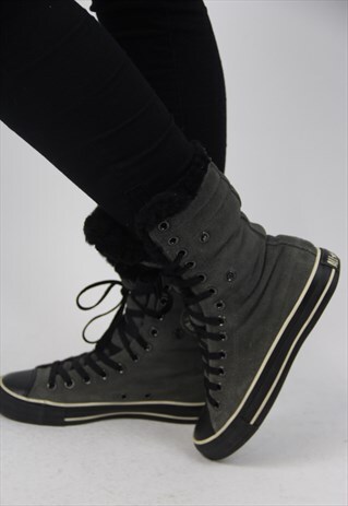 VINTAGE CONVERSE SUEDE TRAINERS