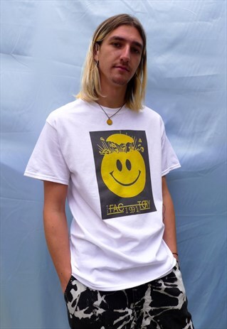 WASP FACTORY GRAPHIC PRINT 90S RAVE, FESTIVAL T-SHIRT WHITE