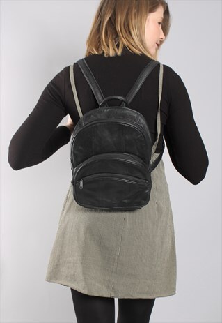 VINTAGE 90S BLACK LEATHER BACKPACK RUCKSACK