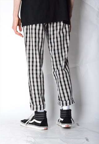 VINTAGE 80S BLACK AND WHITE CHECK PANTS