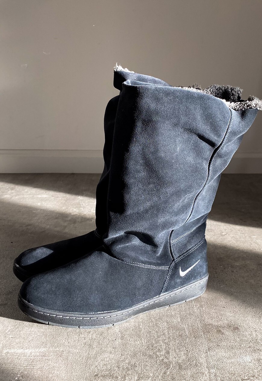 Nike sneaker clearance hoodie boots