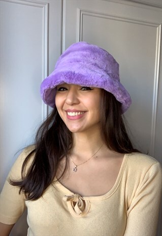 LILAC FLUFFY FAUX FUR BUCKET HAT