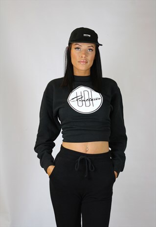 BLACK SIGNATURE SWEATSHIRT