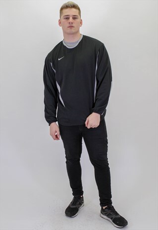 VINTAGE NIKE SWEATSHIRT