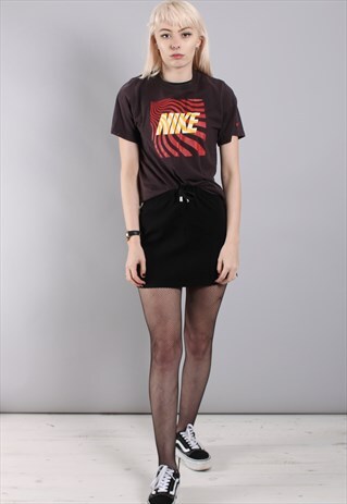 VINTAGE NIKE T-SHIRT