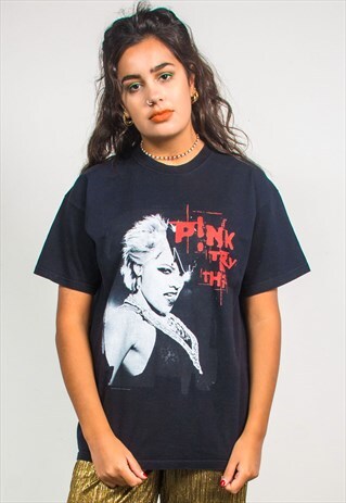 VINTAGE Y2K PINK TOUR PRINT SHORT SLEEVE BLACK T-SHIRT