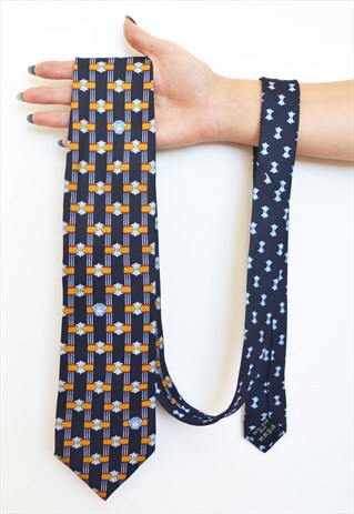 VINTAGE GIANNI VERSACE MEDUSA ICONIC SILK TIE