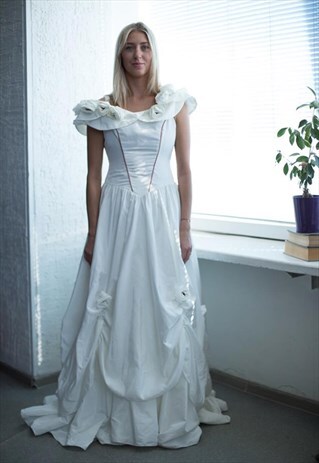 VINTAGE 80'S WHITE MAXI ROSE DETAILS DRESS