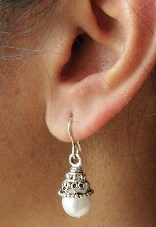 SILVER ANTIQUE LOOK HANGING EARRINGS