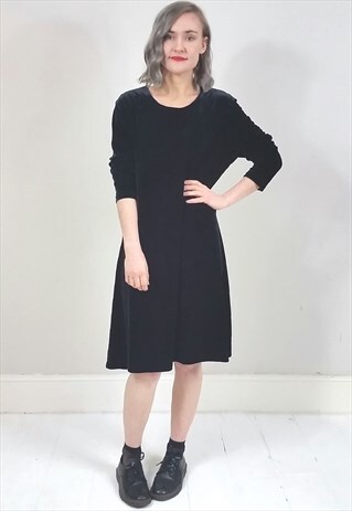 VINTAGE 80'S BLACK VELVET LONG SLEEVE SWING DRESS