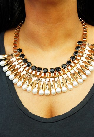 GOLD PEARL CHUNKY STATEMENT NECKLACE