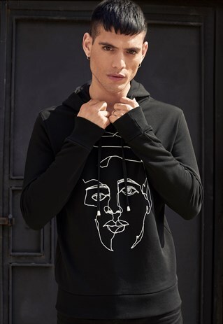 PORTRAIT GRAPHIC HOODIE