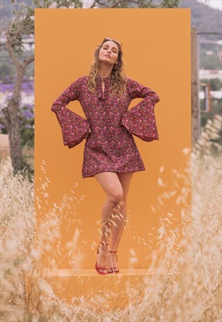 ALETA BELL SLEEVE DITZY FLORAL MINI DRESS