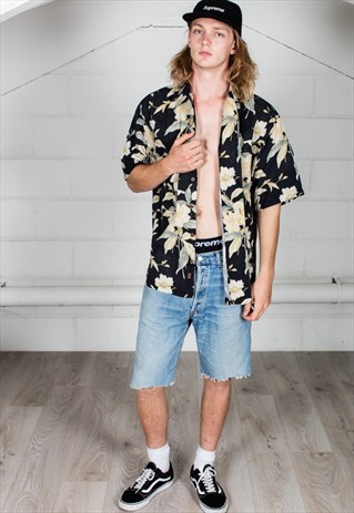 VINTAGE BLACK FLOWER SHORT SLEEVE ISLAND SHIRT