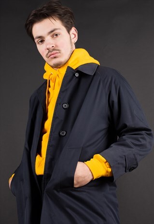 CLASSIC BURBERRYS CAR COAT WITH ICONIC BLUE NOVA CHECK