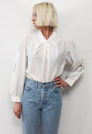 VINTAGE 80' AMAZING ELEGANT LIGHT WHITE SHIRT WITH ORNAMENT
