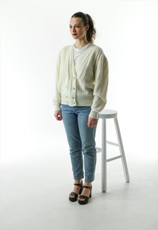 CREAM LAMB'S WOOL CARDIGAN / DOUBLE BREASTED BUTTON UP VEST