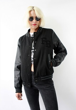 VINTAGE 90'S BLACK VARSITY BOMBER JACKET WITH POCKETSS