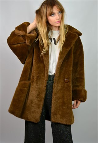 PREMIUM VINTAGE 1960S OVERSIZED DARK BROWN FAUX FUR COAT