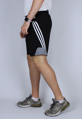 ADIDAS VINTAGE SHORT MEN RARE