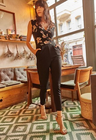 BLACK FLORAL JUMPSUIT