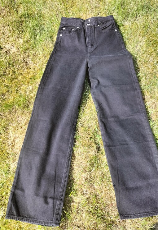 garment image