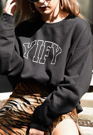 OVERSIZED SWEATSHIRT BLACK WITH SPELL OUT LOGO