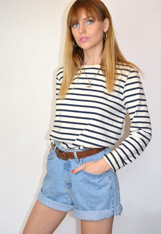VINTAGE 90S LIGHT DENIM BLUE HIGH WAISTED SHORTS
