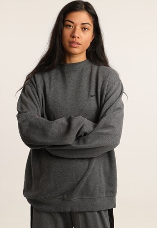 VINTAGE NIKE EMBROIDERED LOGO SWEATSHIRT