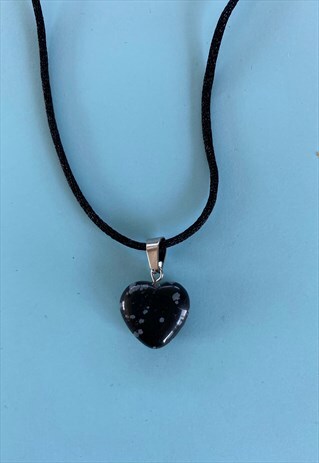 90S STYLE CRYSTAL NECKLACE - HEART