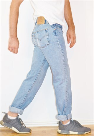 VINTAGE 90S LEVIS 501 STONEWASHED BLUE JEANS MADE IN USA