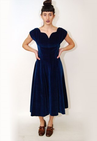 VINTAGE VELVET GOWN (S) MIDCENTURY 50S 40S FULL SKIRT DRESS